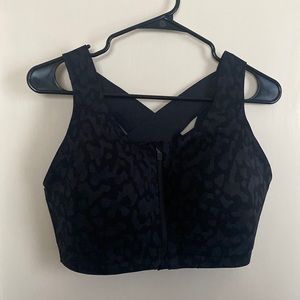 Lululemon Enlite Bra front zip